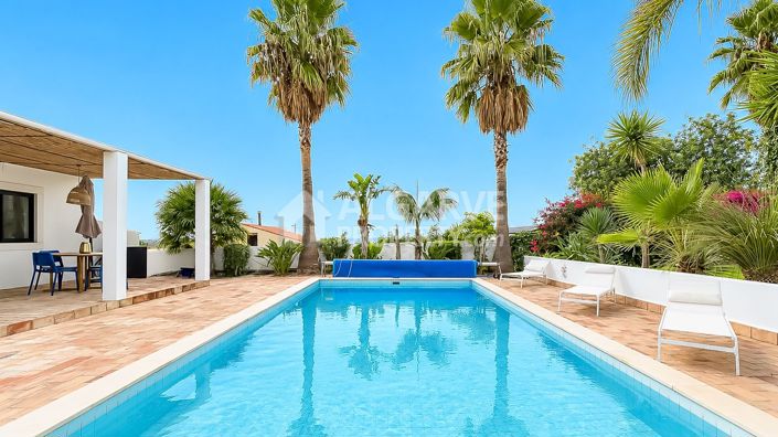 Image No.31-4 Bed Villa for sale
