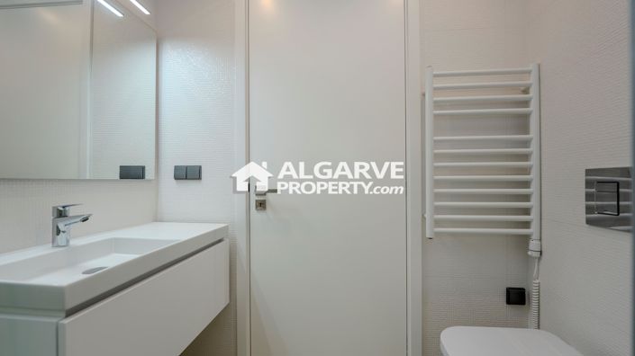 Image No.16-2 Bed Apartment for sale