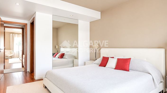 Image No.29-3 Bed Apartment for sale
