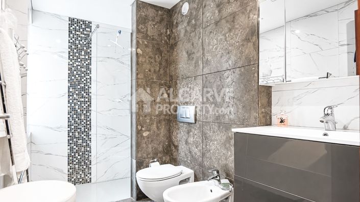 Image No.37-3 Bed Apartment for sale