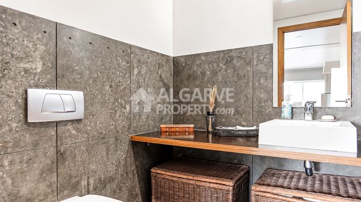 Image No.38-3 Bed Apartment for sale