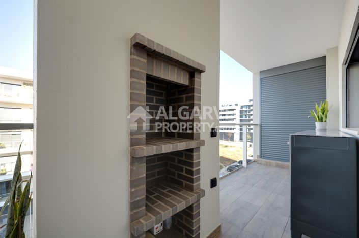 Image No.10-3 Bed Apartment for sale