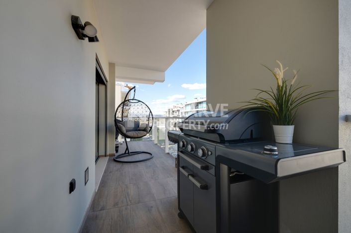 Image No.11-3 Bed Apartment for sale