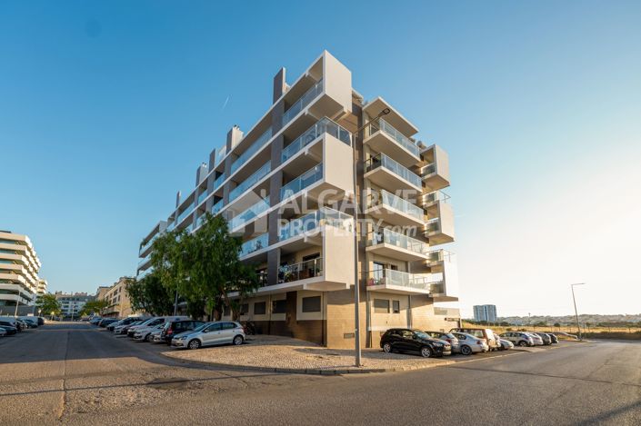 Image No.29-3 Bed Apartment for sale