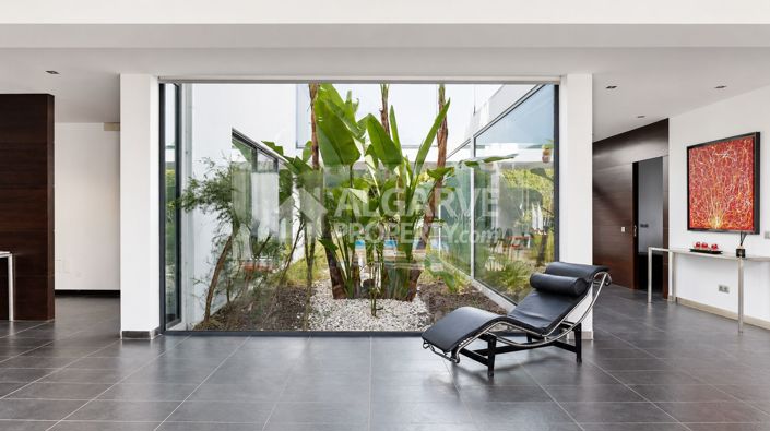 Image No.11-5 Bed Villa for sale