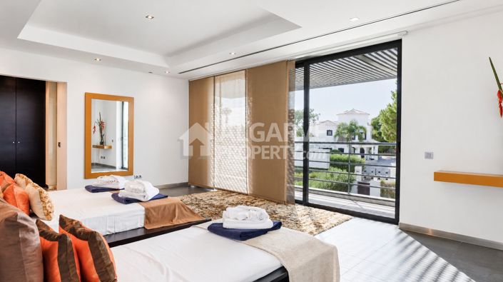 Image No.29-5 Bed Villa for sale