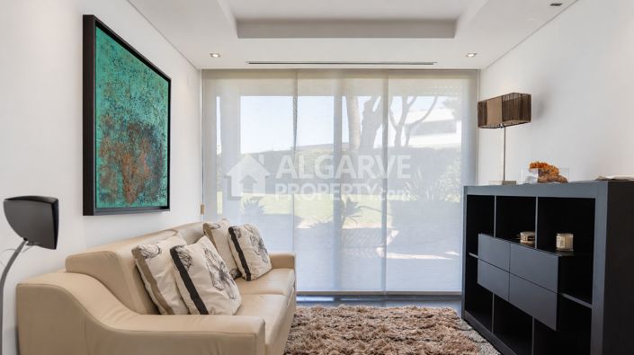 Image No.33-5 Bed Villa for sale