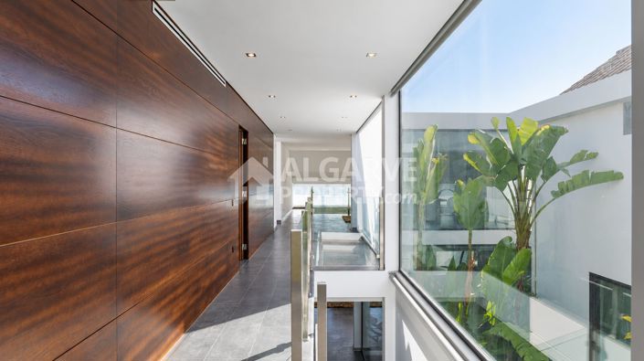 Image No.37-5 Bed Villa for sale