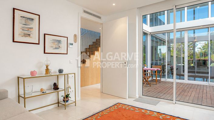 Image No.16-2 Bed Townhouse for sale