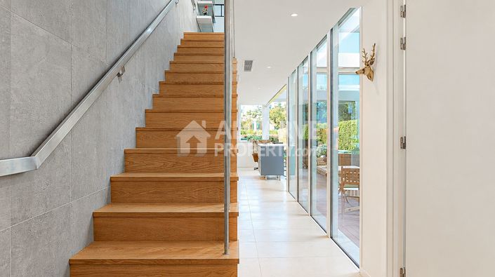 Image No.17-2 Bed Townhouse for sale