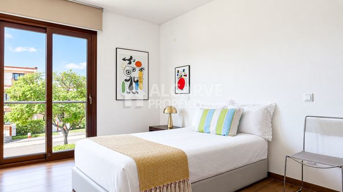 Image No.20-5 Bed Villa for sale