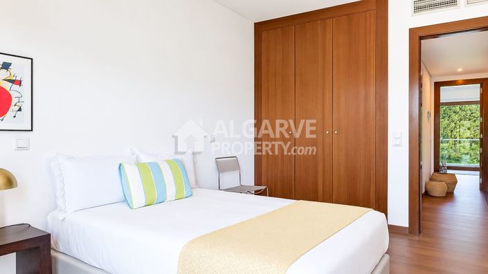 Image No.29-5 Bed Villa for sale