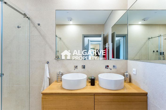 Image No.21-2 Bed Apartment for sale