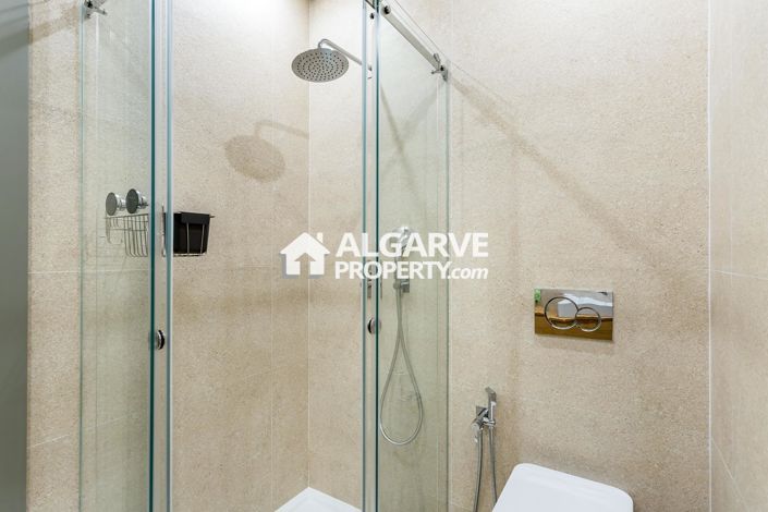 Image No.25-2 Bed Apartment for sale