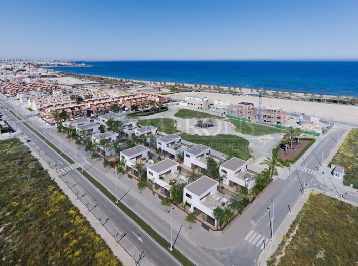 Image No.15-4 Bed Villa for sale