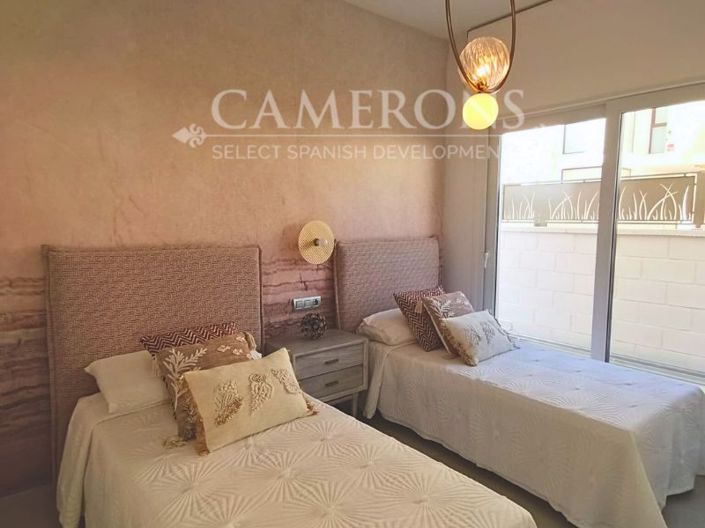 Image No.12-3 Bed Villa for sale