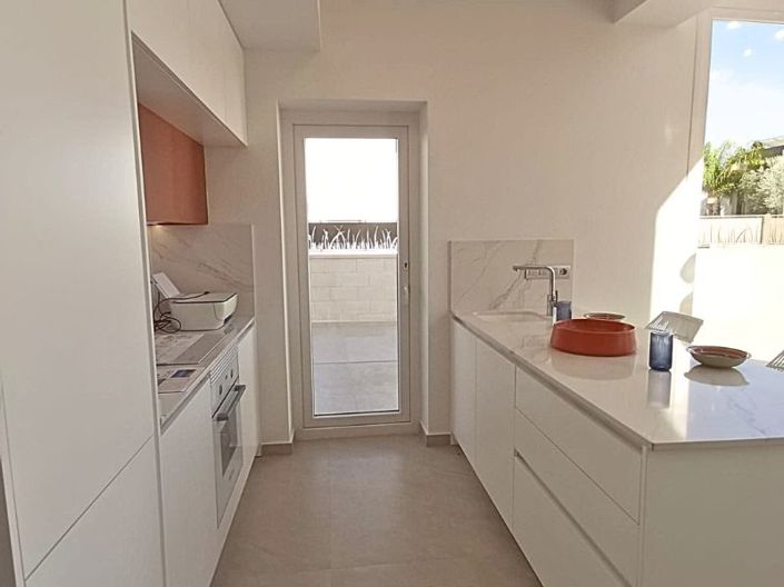 Image No.8-3 Bed Villa for sale