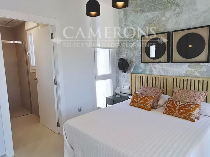 Image No.10-3 Bed Villa for sale