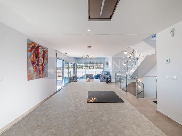 Image No.7-4 Bed Villa for sale