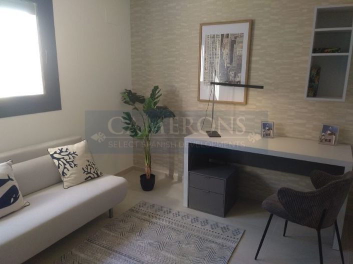 Image No.12-3 Bed Apartment for sale