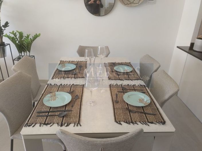 Image No.8-3 Bed Apartment for sale