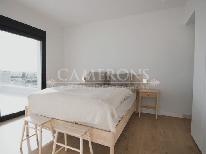 Image No.12-3 Bed Villa for sale