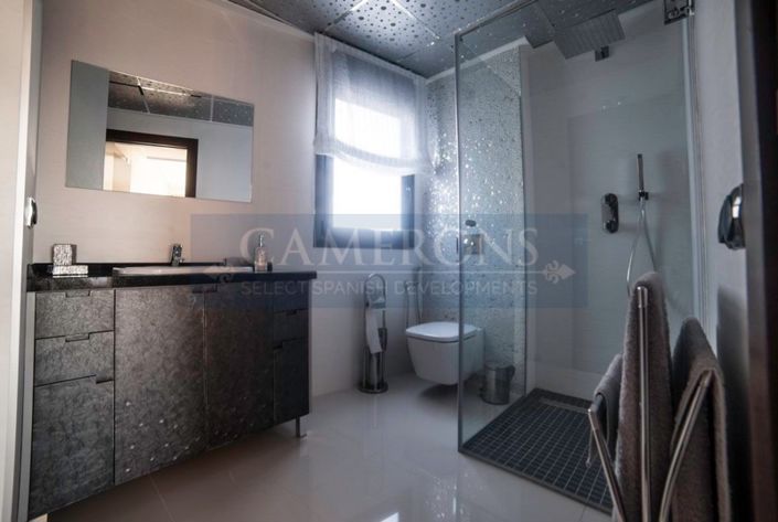 Image No.11-3 Bed Villa for sale