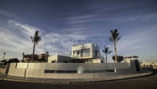 Image No.4-3 Bed Villa for sale