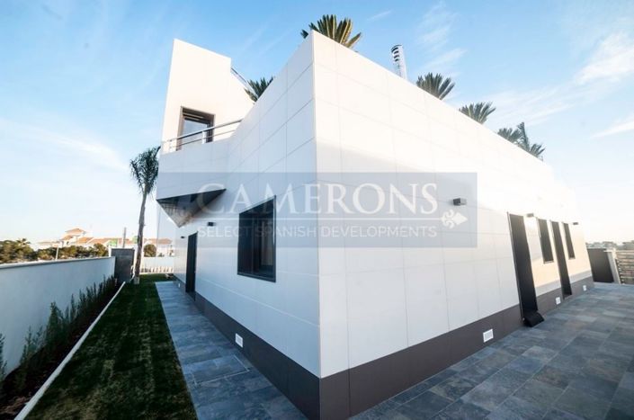 Image No.6-3 Bed Villa for sale