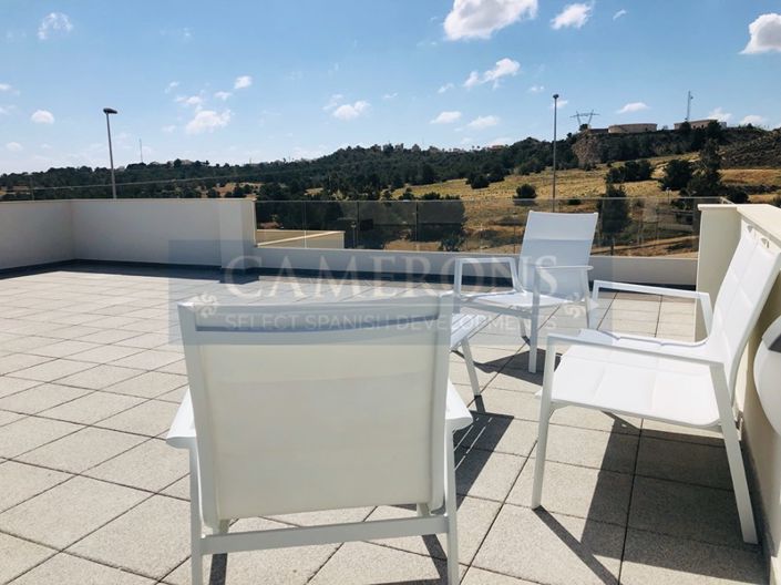 Image No.8-3 Bed Property for sale