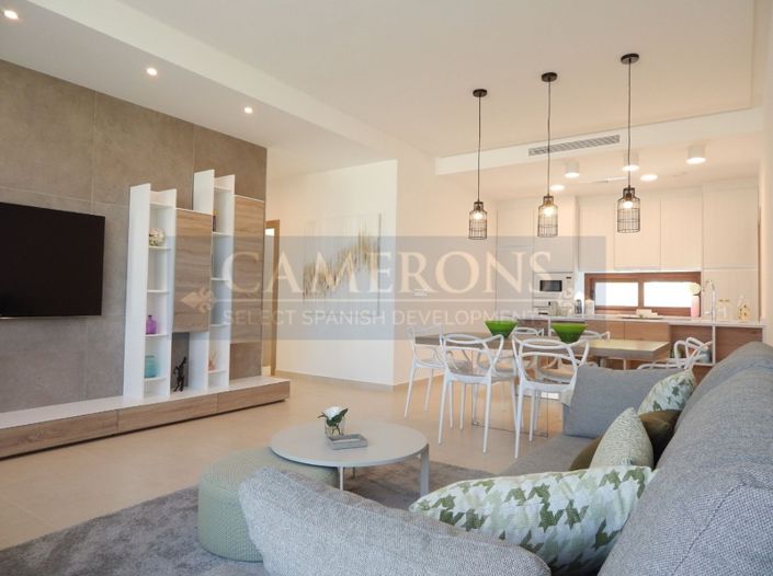 Image No.4-3 Bed Property for sale