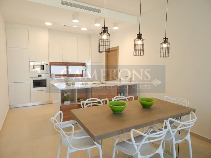 Image No.5-3 Bed Property for sale