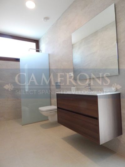 Image No.9-3 Bed Property for sale