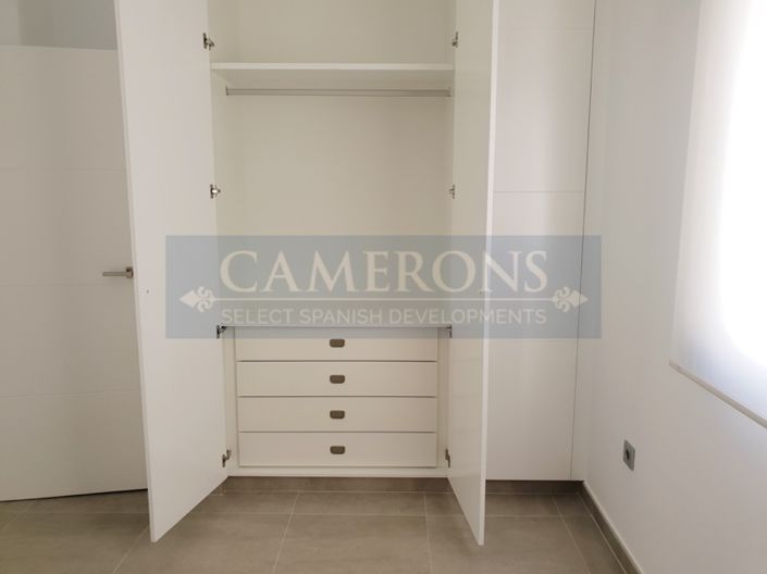 Image No.13-3 Bed Property for sale