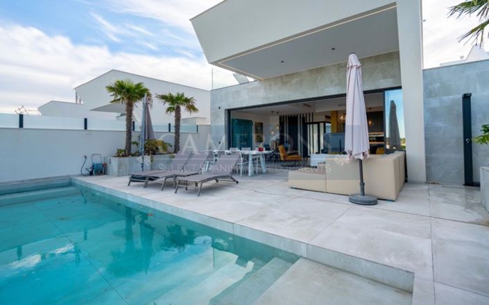 Image No.4-Villa de 4 chambres à vendre à Ciudad Quesada