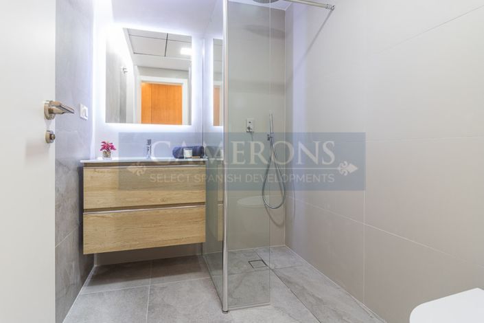 Image No.17-3 Bed Apartment for sale