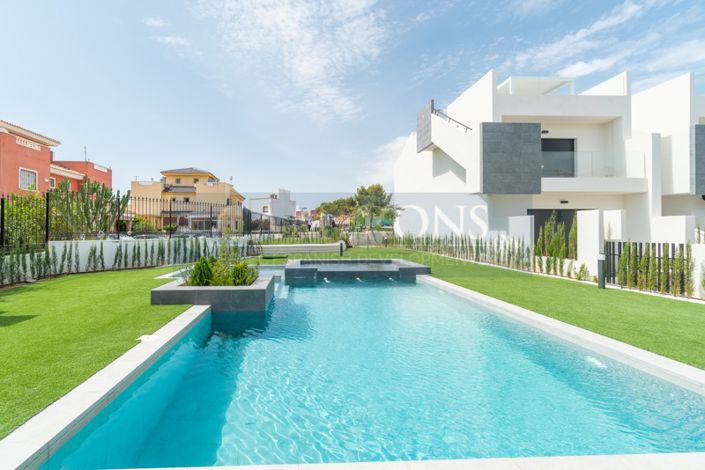 Image No.18-3 Bed Apartment for sale