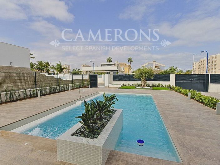 Image No.4-Villa de 4 chambres à vendre à Campoamor