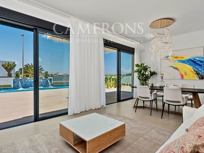 Image No.10-3 Bed Villa for sale