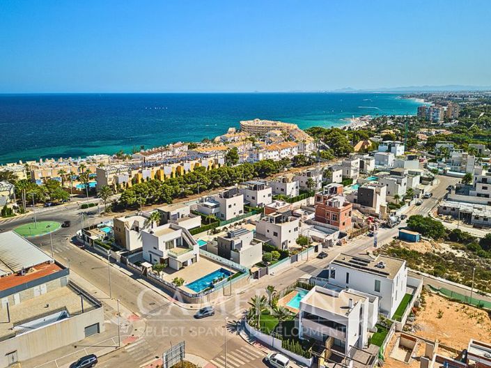 Image No.24-3 Bed Villa for sale