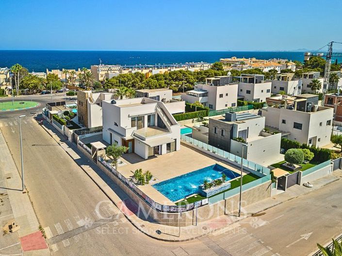 Image No.25-3 Bed Villa for sale