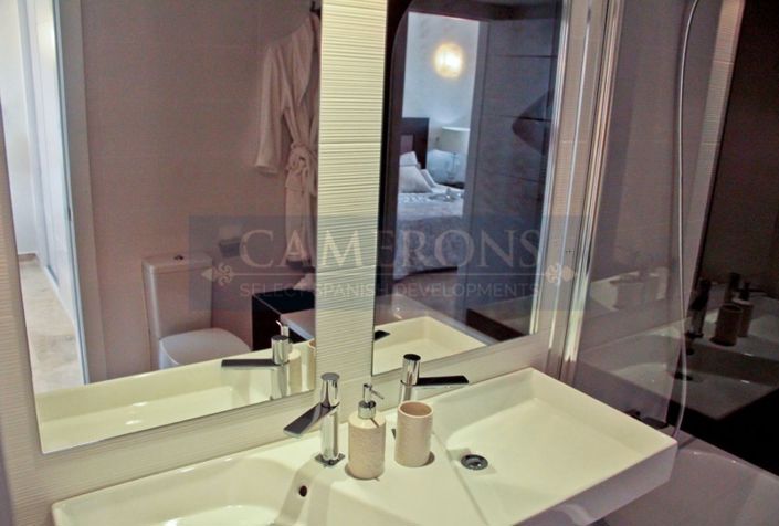 Image No.10-3 Bed Apartment for sale