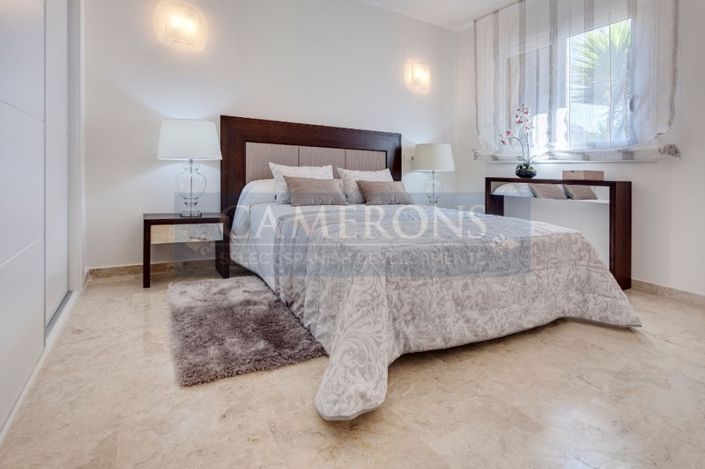 Image No.9-3 Bed Apartment for sale