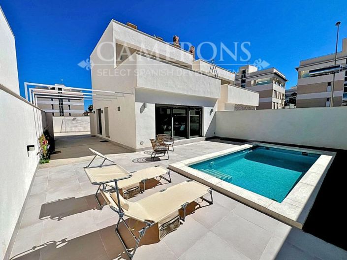 Image No.14-3 Bed Villa for sale