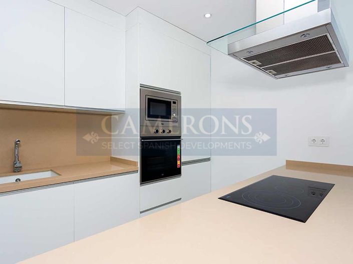 Image No.20-3 Bed Property for sale