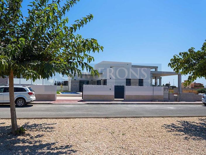 Image No.3-3 Bed Property for sale