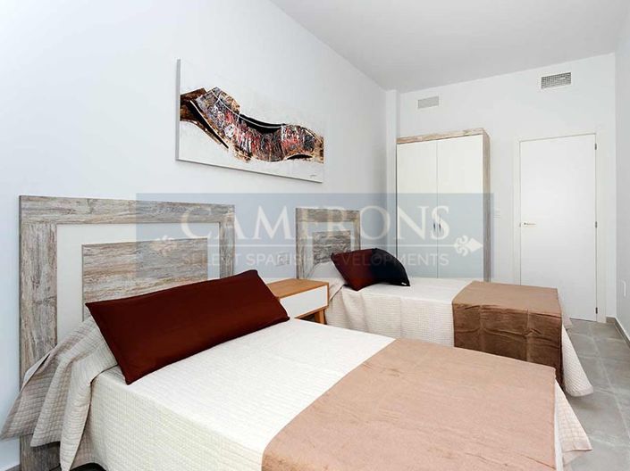 Image No.4-3 Bed Property for sale