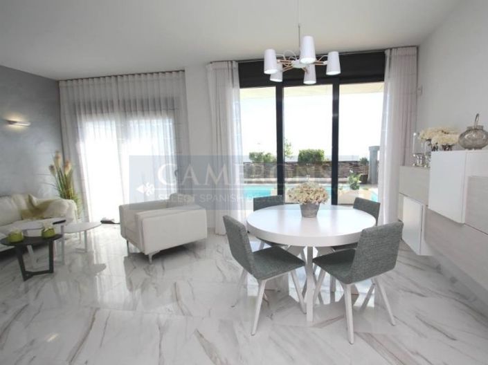 Image No.4-Villa de 3 chambres à vendre à San Miguel de Salinas