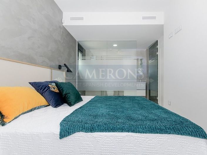 Image No.10-2 Bed Apartment for sale