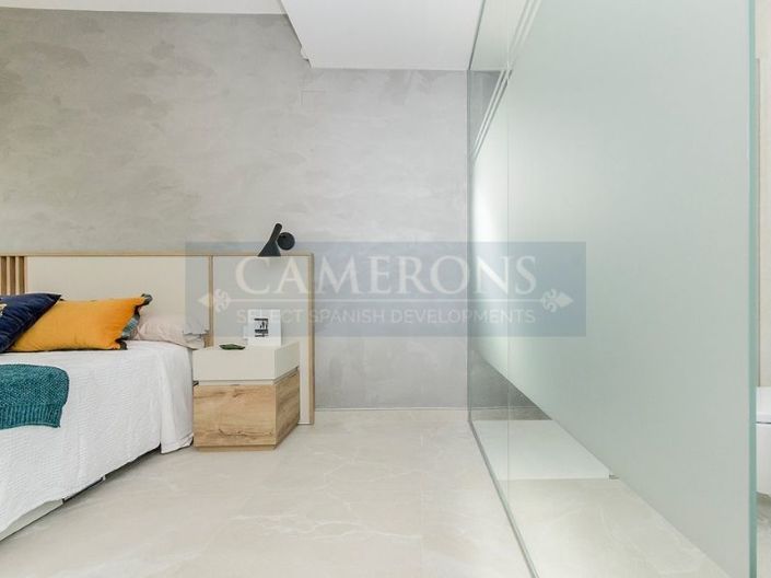 Image No.12-2 Bed Apartment for sale